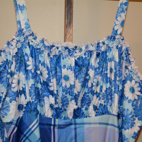 Rosegal Allover Floral/Plaid Print Cold Shoulder Hankerchief Top - Picture 2 of 9